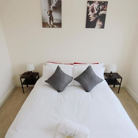 Апартаменти Easytravel Luxury Nec/Airport 3 Beds House Бірмінгем Екстер'єр фото